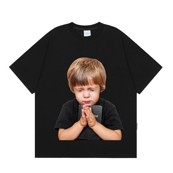 Praying Little Boy Print Short-Sleeved T-Shirt Acme De La Vie - Picture 1 of 6